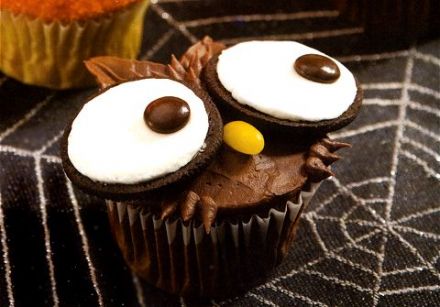 Chocolate Spooky Owl Cupcakes
