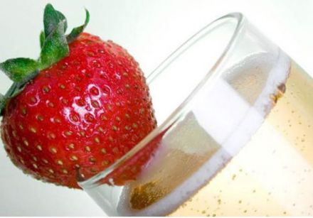 Champagne and Strawberry for Valentine's Day